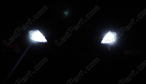xenon white sidelight bulbs LED for Ford Fiesta MK7