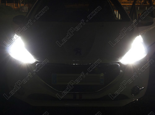 Xenon effect for Peugeot 208