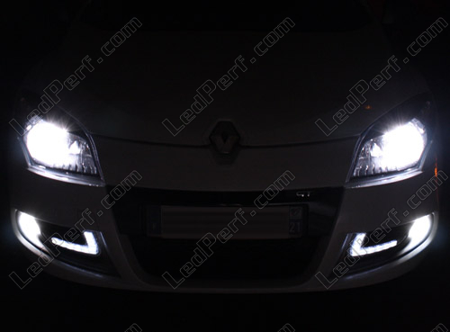 Xenon effect bulbs pack for Renault Megane headlights