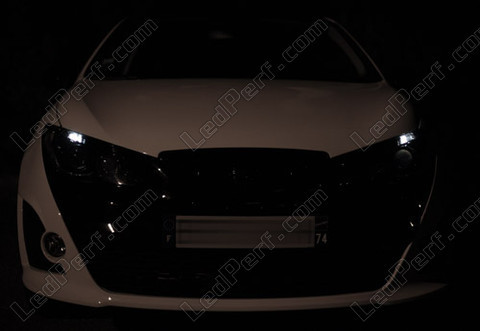 xenon white sidelight bulbs LED for Seat Ibiza 6J