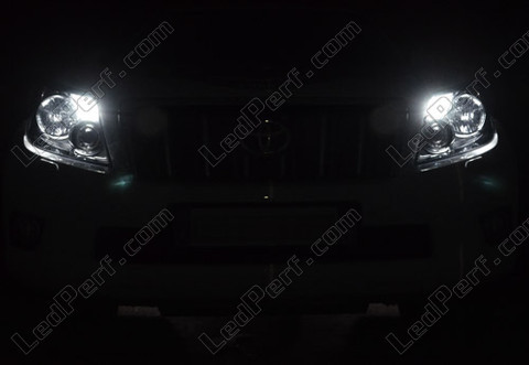 xenon white sidelight bulbs LED for Toyota Land cruiser KDJ 150