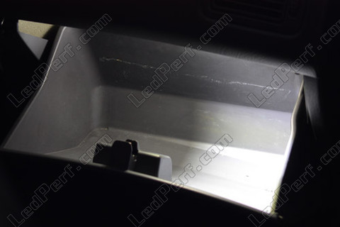 Glove box LED for Toyota Avensis MK1