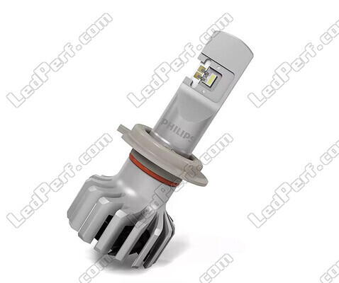 Zoom on a Philips ULTINON Pro6000 H7 LED Bulb Approved