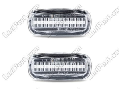 Front view of the sequential LED turn signals for Audi A3 8L - Transparent Color