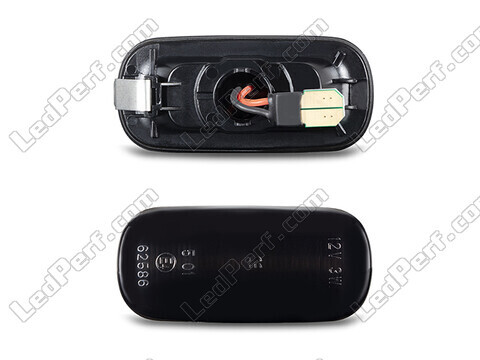 Connector of the smoked black dynamic LED side indicators for Audi A6 C6