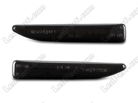 Front view of the dynamic LED side indicators for BMW Serie 7 (E65 E66) - Smoked Black Color