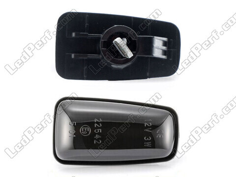 Connector of the smoked black dynamic LED side indicators for Citroen Jumpy (2007 - 2012)