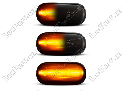 Lighting of the black dynamic LED side indicators for Honda Prelude 5G