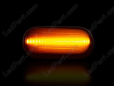 Maximum lighting of the dynamic LED side indicators for Honda Prelude 5G