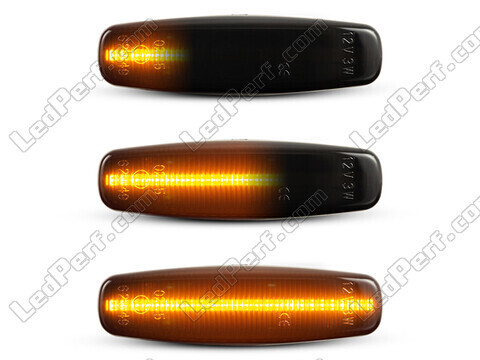 Lighting of the black dynamic LED side indicators for Infiniti QX70