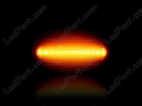 Maximum lighting of the dynamic LED side indicators for Opel Combo B